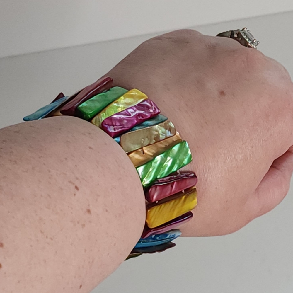 🌟 3 for $15 Deal! 🌟Colorful stretch bracelet - Picture 2 of 5